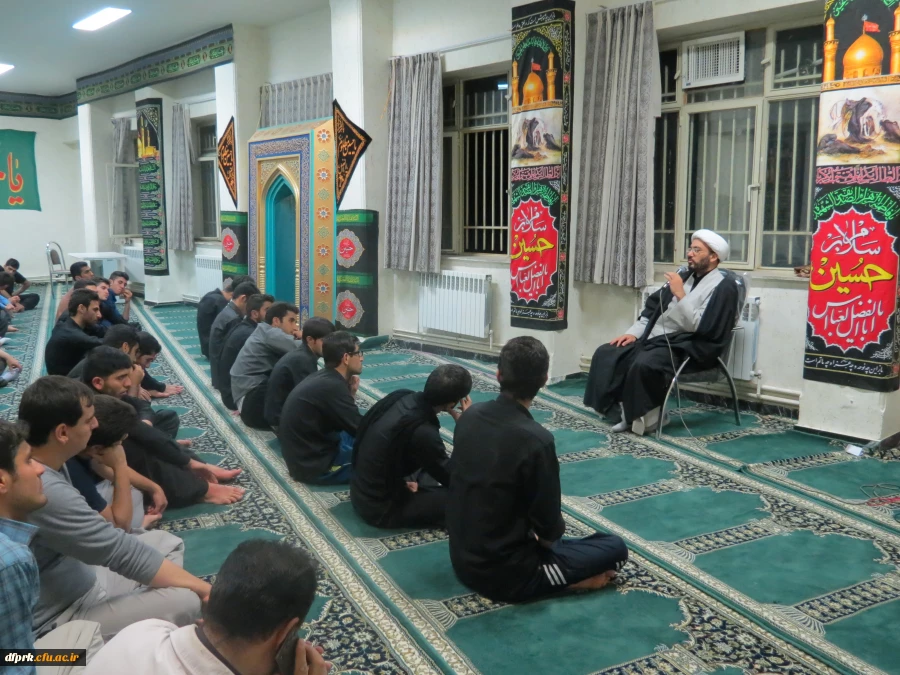 برگزاری مراسم زیارت عاشورا وعزاداری ماه محرم باحضوردانشجویان پردیس شهید رجایی 2