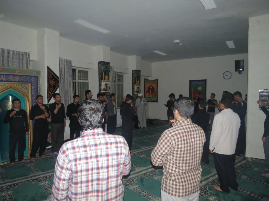 برگزاری مراسم زیارت عاشورا وعزاداری ماه محرم باحضوردانشجویان پردیس شهید رجایی 4