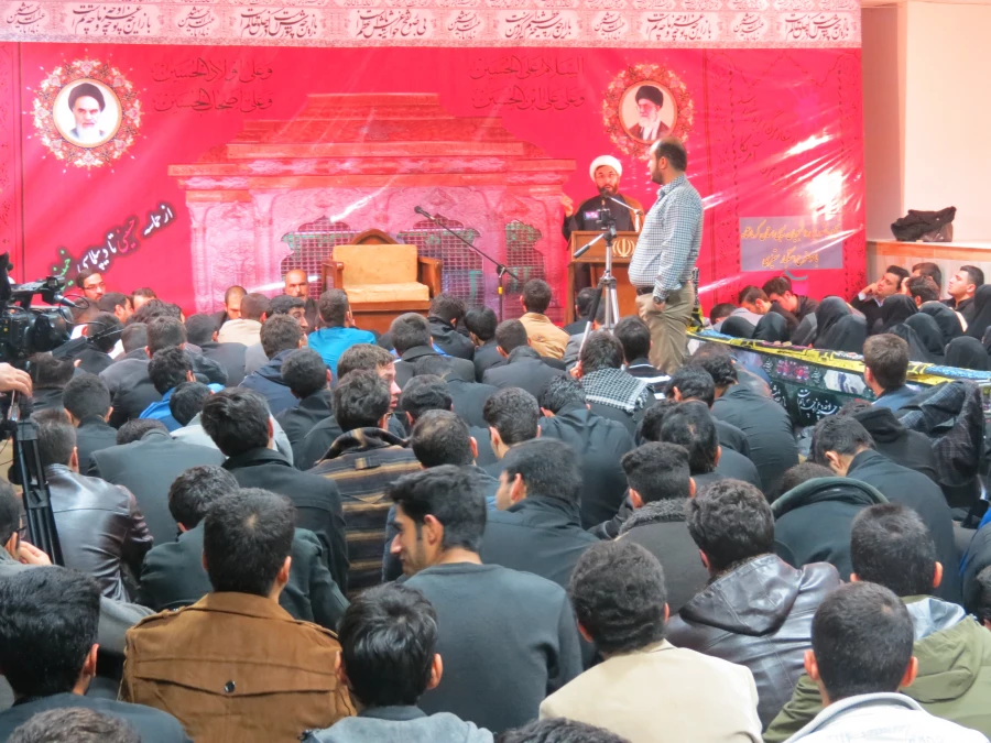 دیدار دانشجویان ،هیئات مذهبی وبسیج دانشجویی دانشگاههای استان با امام جمعه کرمانشاه 3