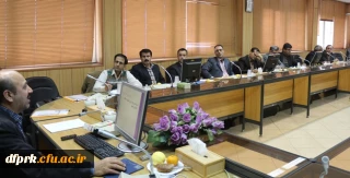 نشست یک روزه بحث و بررسی و آسیب شناسی انتخاب واحد دانشجویان در نیمسال اول 94-93
ویژه ی معاونین آموزشی مناطق ده گانه