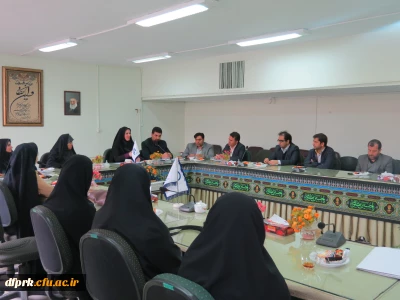 نشست یکروزه مدیرکل تربیت بدنی سازمان مرکزی باکارکنان ودانشجویان