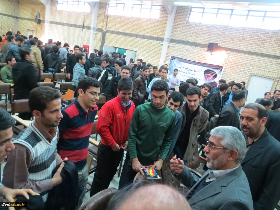 برگزاری نشست صمیمی دانشجویان دانشگاه فرهنگیان با معاون سیاسی امنیتی استانداری کرمانشاه 7