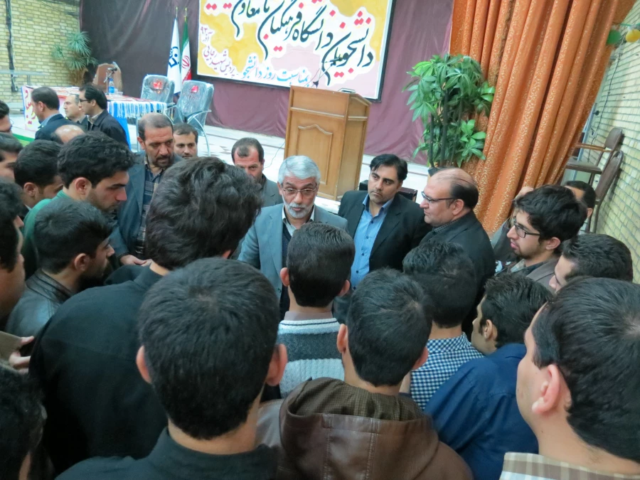 برگزاری نشست صمیمی دانشجویان دانشگاه فرهنگیان با معاون سیاسی امنیتی استانداری کرمانشاه 10