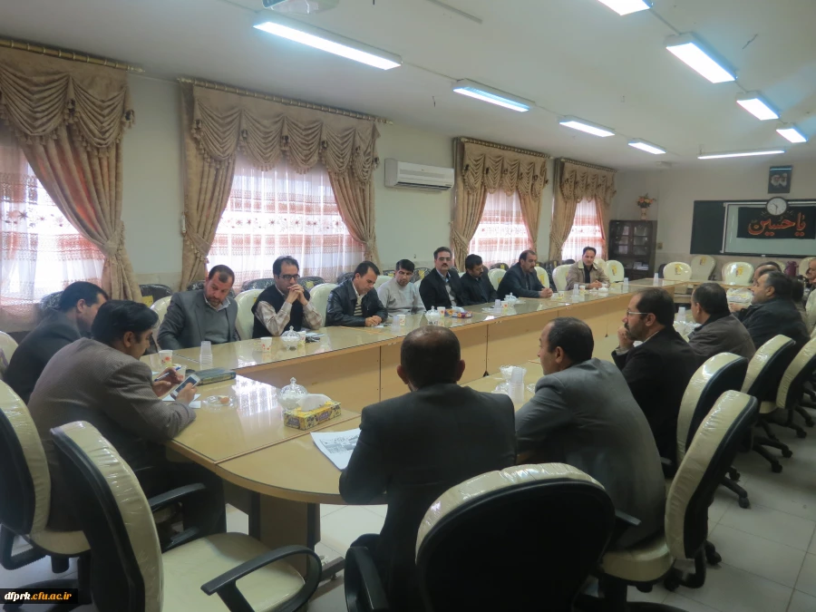 برگزاری جلسه شورای اداری پردیس شهید رجایی 2