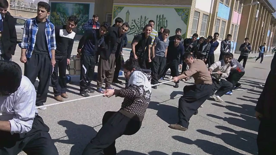 نتایج مسابقات طناب کشی دهه فجردانشجویان پردیس شهیدرجایی 3