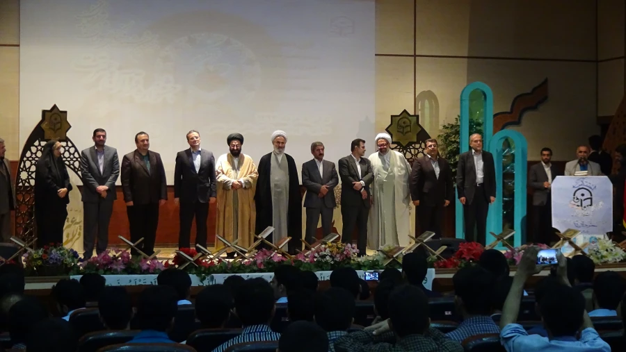 اعزام دانشجویان منتخب پردیس شهید رجایی به بیست وپنجمین دوره مسابقات قرآن وعترت 7