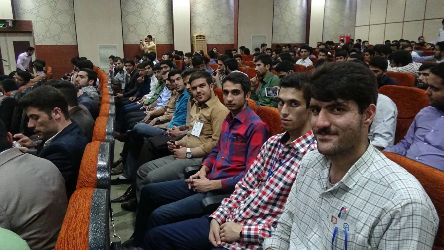 اعزام دانشجویان منتخب پردیس شهید رجایی به بیست وپنجمین دوره مسابقات قرآن وعترت 5