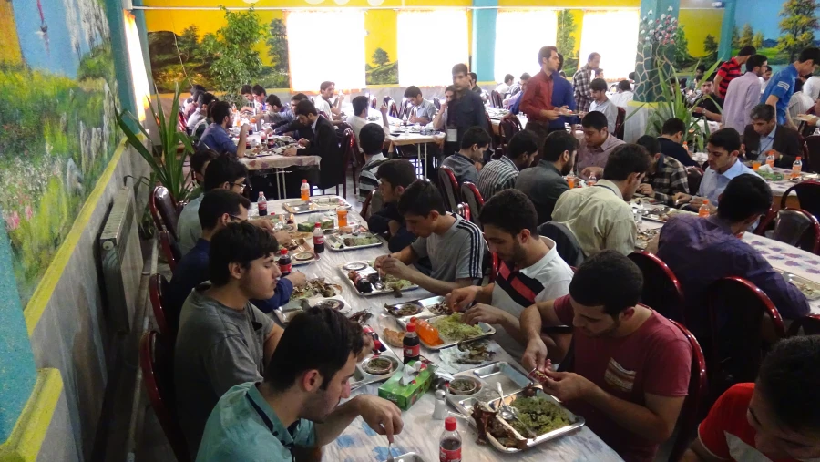 اعزام دانشجویان منتخب پردیس شهید رجایی به بیست وپنجمین دوره مسابقات قرآن وعترت 4