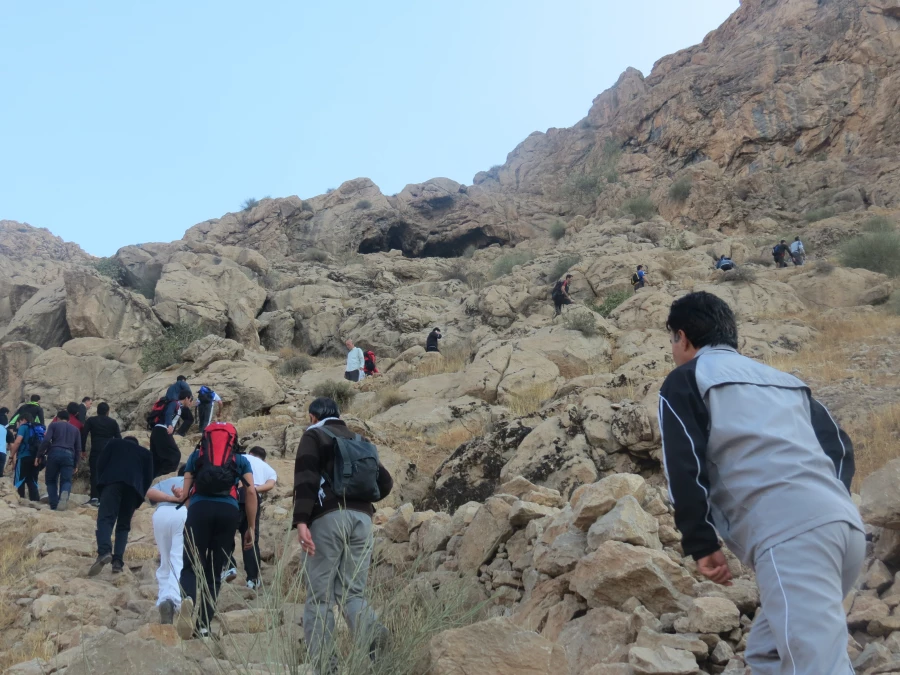 تجدید میثاق با شهیدان گمنام در روز تربیت بدنی و ورزش 3