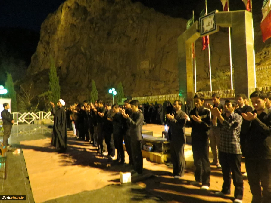 برگزاری مراسم عزادارای با عنوان از حسین(ع) تا حسین (ع) 2