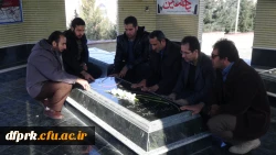 غبارروبی و عطر افشانی مزار شهدای گمنام 4