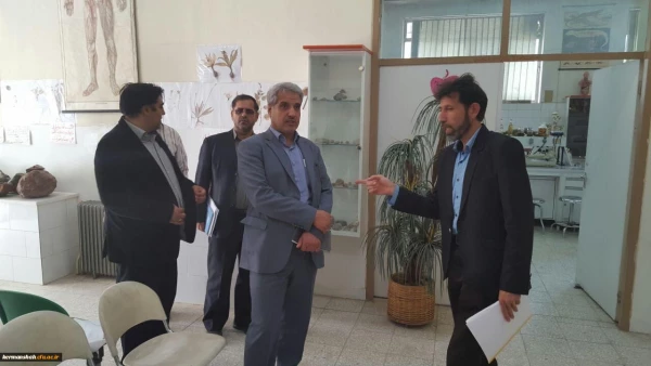 بازدید دکتر آقاخانی مشاور معاون توسعه و مدیریت منابع و جمعی از مسئولین سازمان مرکزی دانشگاه فرهنگیان از پردیسهای استان کرمانشاه 5