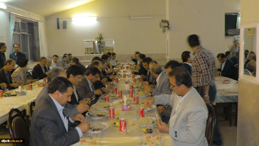 برگزاری مراسم تجلیل از اساتیدبمناسبت هفته بزرگداشت مقام معلم 4