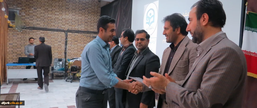 برگزاری مراسم تقدیراز منتخبین مسابقات قرآن وعترت 2