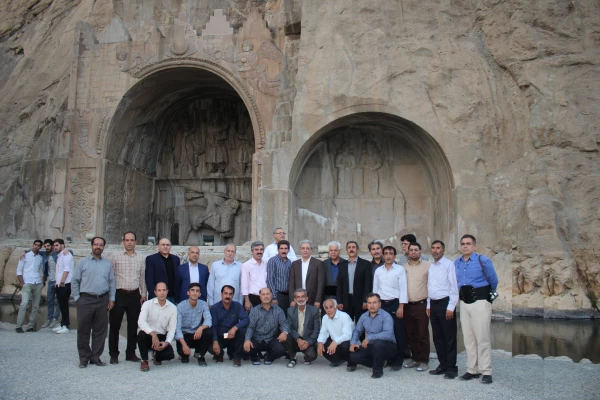 برگزاری جشن دانش آموختگی دانشجویان پیوسته وناپیوسته پردیس شهید رجایی کرمانشاه 3