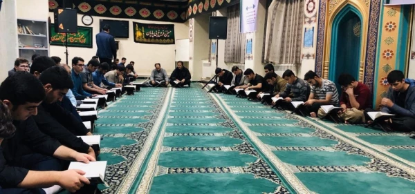 برگزاری محفل انس با قرآن کریم بمناسبت اولین سالگرد جان باختگان زلزله کرمانشاه 3