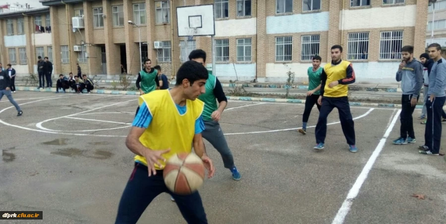 برگزاری مسابقات ورزشی درپردیس شهید رجایی کرمانشاه بمناسبت روز دانشجو  2