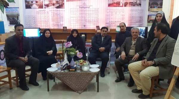 غرفه دانشگاه فرهنگیان استان در نمایشگاه دستاوردهای هفته پژوهش به عنوان رتبه برتر انتخاب شد 4