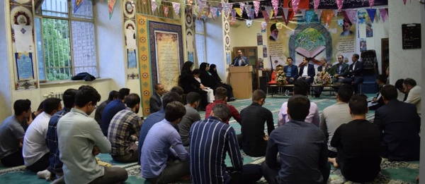 برگزاری مراسم افطاری و تقدیر از پژوهشگران برتر و نفرات برتر مسابقه کتابخوانی و جشنواره رویش 3