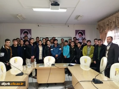 نشست علمی به مناسبت روز دانشجو 

عنوان نشست بررسی ارتباط سرفصل دروس دانشگاه با نیاز های علمی و حرفه ای معلمان آینده