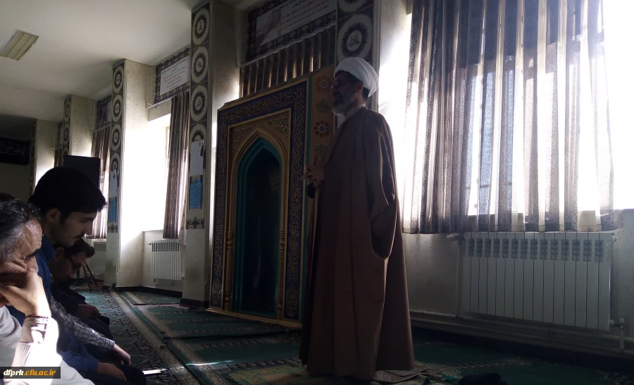 برگزاری هر روزه نماز ظهر و عصر جماعت  با حضور حجت الاسلام فرهاد قبادی  3