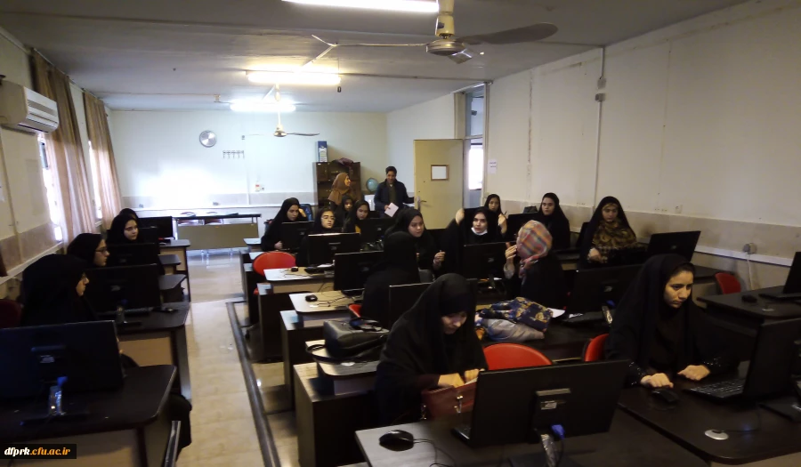  بمناسبت بزرگداشت هفته پژوهش و فناوری کارگاه های آموزشی ،چرا اتنو گرافی و مقاله نویسی به تاکید بر انتخاب موضوع و روشهای مطالعه و پژوهش در پردیس شهید رجایی برگزار گردید  3