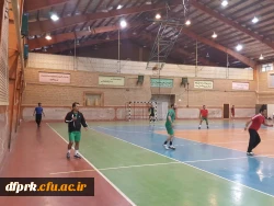 مسابقات ورزشی بین کارکنان در استقبال از ایام مبارک دهه فجر برگزار گردید 3