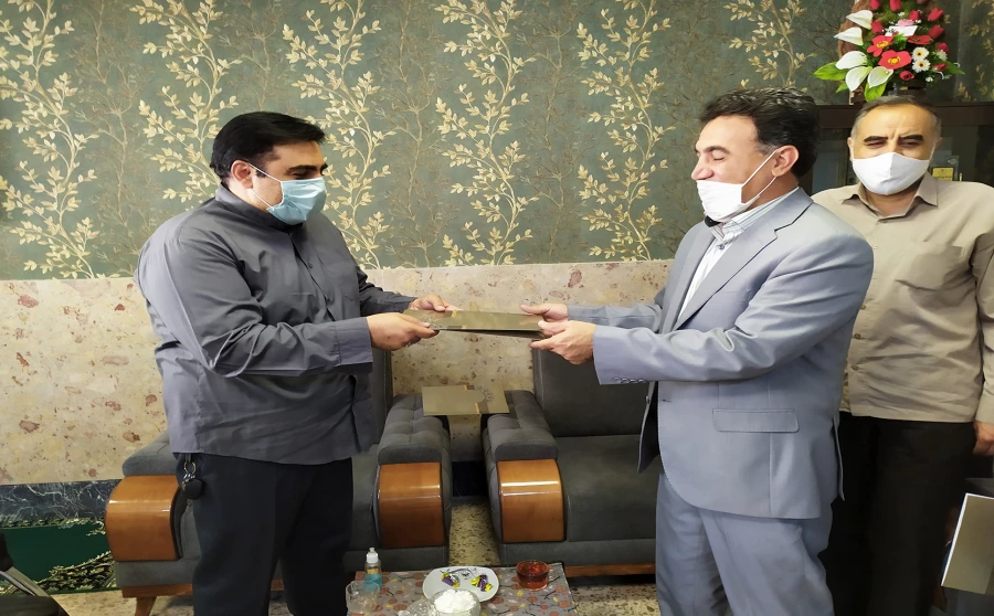 مراسم گرامیداشت هفته دفاع مقدس و تجلیل از ایثارگران در پردیس شهید رجایی  8