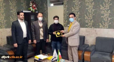 تقدیر از دانشجوی برتر پژوهشگر پردیس 
