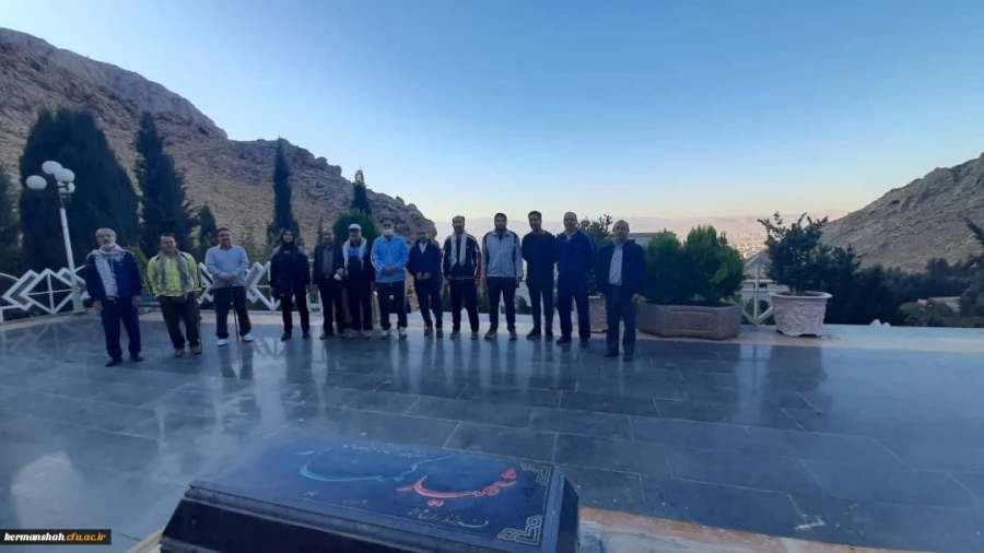 مراسم کوه پیمایی کارکنان دانشگاه فرهنگیان کرمانشاه به مناسبت هفته تربیت بدنی و هفته وحدت  3