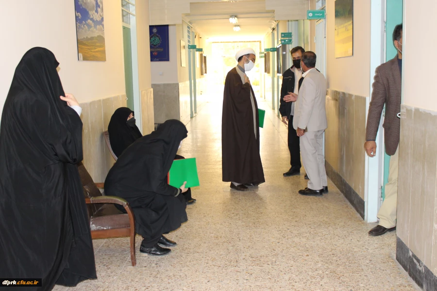 بازدیددکتر محمدی مدیریت امور پردیس ها از ثبت نام طرح امین پردیس شهید رجایی کرمانشاه  3