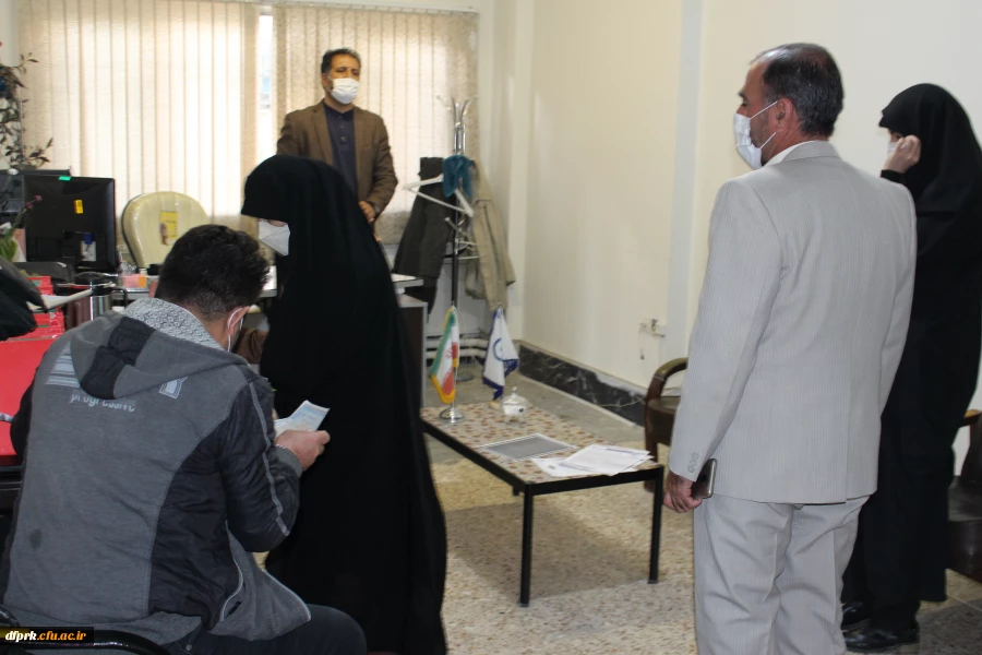 بازدیددکتر محمدی مدیریت امور پردیس ها از ثبت نام طرح امین پردیس شهید رجایی کرمانشاه  4