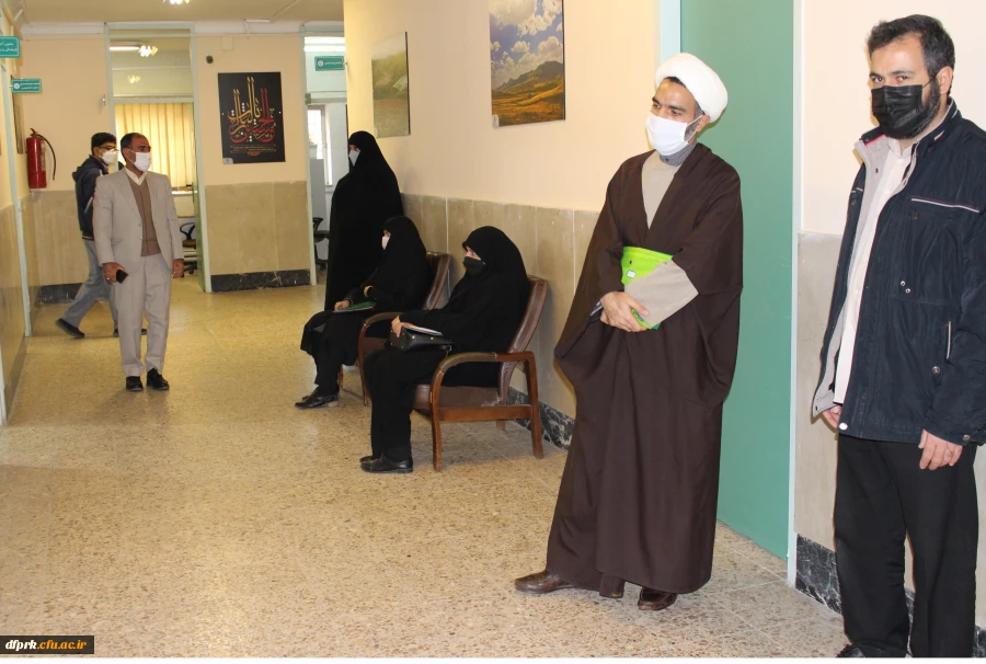 بازدیددکتر محمدی مدیریت امور پردیس ها از ثبت نام طرح امین پردیس شهید رجایی کرمانشاه  5