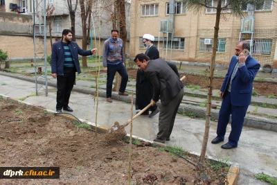 کاشت نهال در پردیس های دانشگاه فرهنگیان استان کرمانشاه