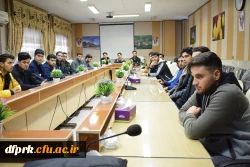 نشست قرآنی با موضوع اهمیت و جایگاه تدبر در قرآن 3